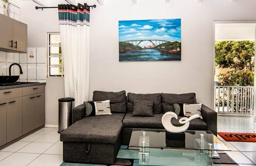 Colon Apartment | Citylife Apartments - Pool/Free Parking/in Willemstad. Apartment C