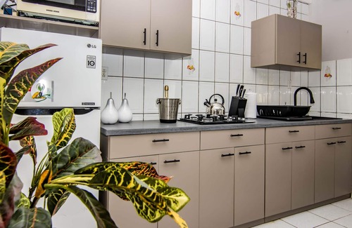 Colon Apartment | Citylife Apartments - Pool/Free Parking/in Willemstad. Apartment C