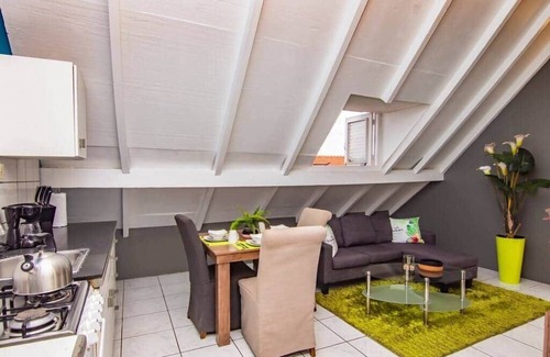 Colon Apartment | Citylife Apartments - Pool/Free Parking/in Willemstad. Apartment - H