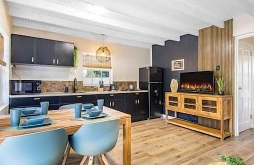 Colon Apartment | Citylife Apartments - Pool/Free Parking/in Willemstad. Apartment I