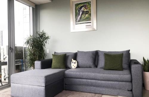 Rohrmoser Apartment | CityScape Properties 2br AC 754 ft2 Amenities 24 hours Concierge