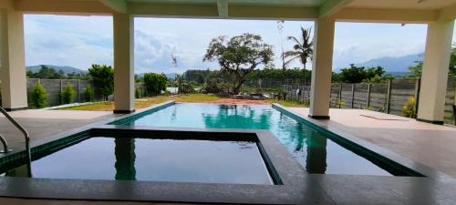 Chikkamagaluru House | CKM- Lake View Mountain View and Pool