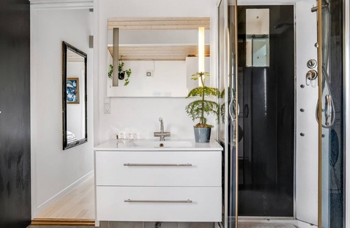 Hou House | "Clarabelle" - 700m from the sea by Interhome