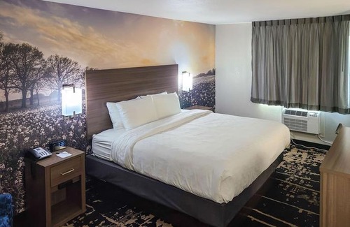 Bettendorf Hotel | Clarion Pointe Bettendorf