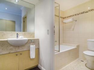 Melbourne Central Business District Hotel | Clarion Suites Gateway