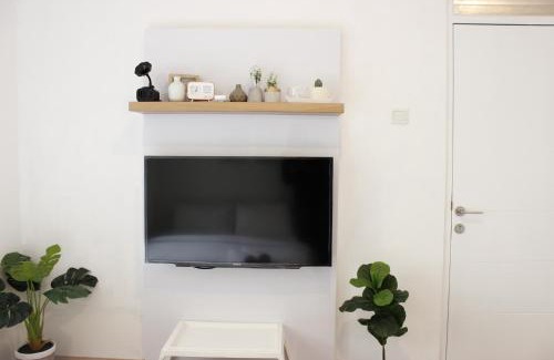 Cimahi Apartment | Classic and Comfy 2BR @ Gateway Pasteur Apartment By Travelio