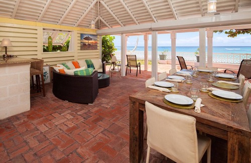 Worthing House | Classic Beachfront Home - Arcadia