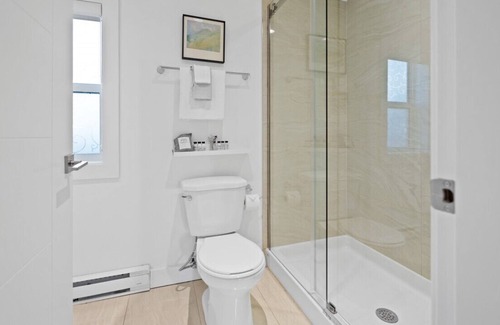 Marpole House | Classic Carriage House in Marpole