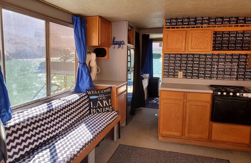Glen Canyon National Recreation Area Boat Rental | Classic Houseboat 43' @ Bullfrog/Halls Crossing Lake Powell, UT