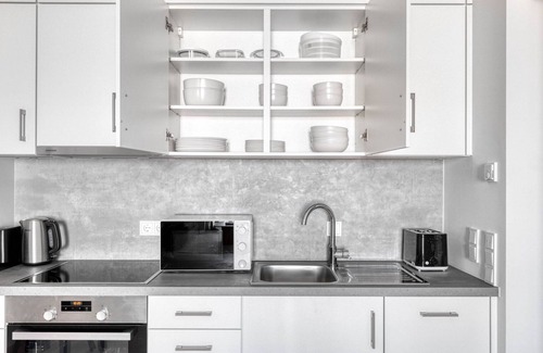 Erdberg Apartment | Classic Landstraße 1BR w/Pool & DM, nr U3 Erdberg, by Blueground