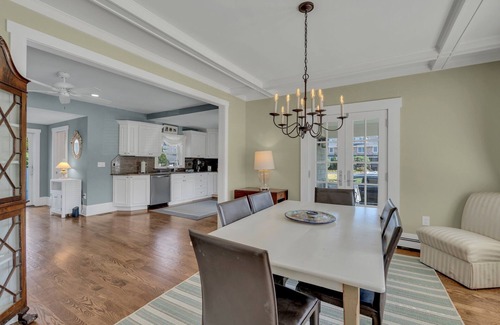 Mantoloking House | Classic Mantoloking East Avenue Beach Home