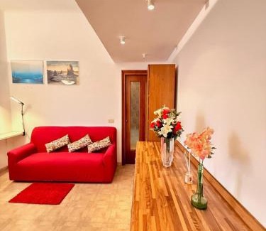 Affori Apartment | Classic Milan house 15 minutes from Duomo