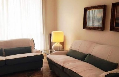Porta Romana Apartment | Classic & Spacious 4 BR on Porta Romana