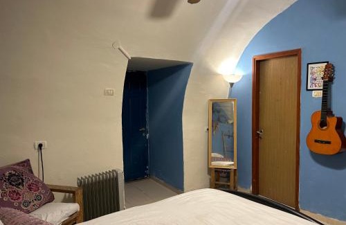 Safed Old City Bed & Breakfast | Classic Tzfat Tzimmer above HaAri and views of Meron