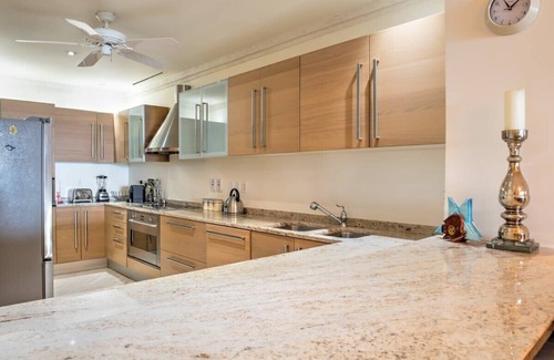 Old Trees Bay Apartment | Classical Caribbean styled 3 bedroom luxury apartment