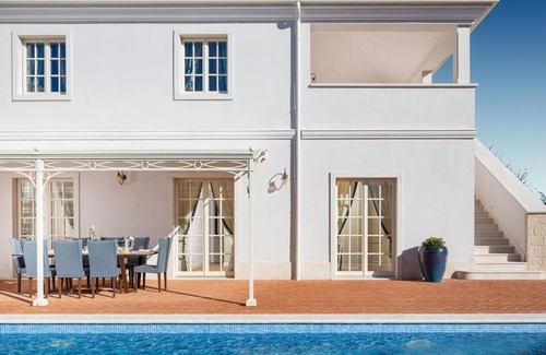 Vabriga Villa | Classicly Constructed Villa in Vabriga with Pool