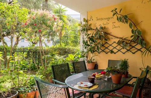Santo Amaro Apartment | CLASSICO APT. WITH GARDEN NEXT TO BELÉM HISTORIC ZONE AND RIVER TEJO
