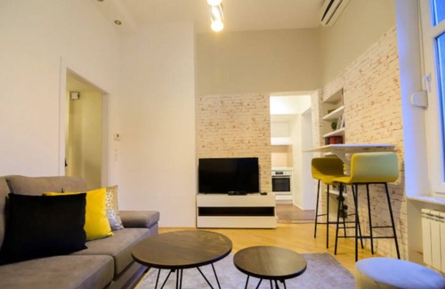 Sarajevo House | Classy Downtown Apartment In Sarajevo