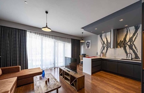 Beyoglu Apartment | Classy, quality residence in Beyoglu