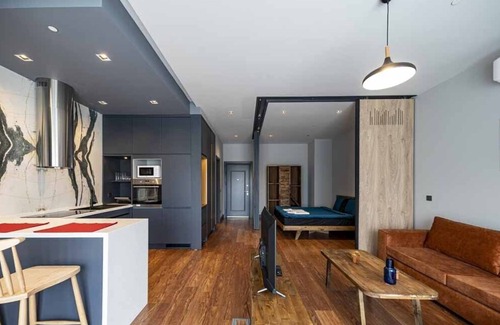 Beyoglu Apartment | Classy, quality residence in Beyoglu