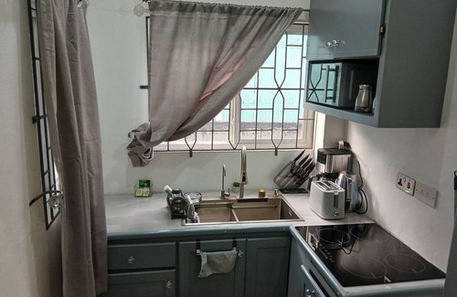 Soufriere Apartment | Clavier's- Aircon- Seaside- Familyfriendly