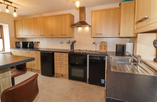 Haverfordwest House | CLAWDDCAM, pet friendly, character holiday cottage in Mathry
