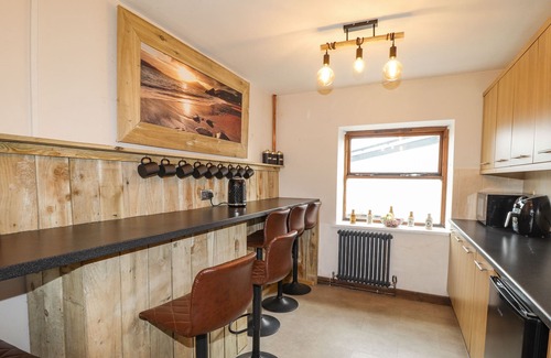 Haverfordwest House | CLAWDDCAM, pet friendly, character holiday cottage in Mathry