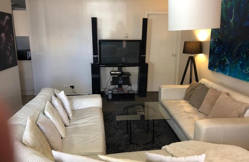 Clayton Apartment | Clayton 2bdr 1bth 1car unit