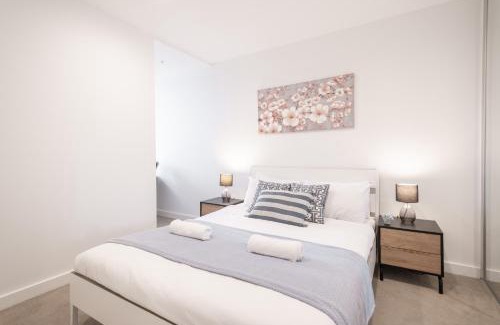 Clayton Apartment | Clayton Beautiful 2br1ba Apt Near Monash Parking