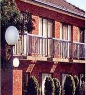 Clayton Hotel | Clayton Monash Motor Inn & Serviced Apartments