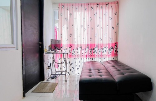 Binong Apartment | Clean 1BR Apartment at Paragon Village By Travelio