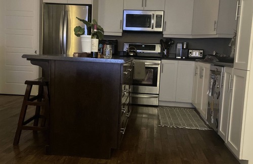 Terra Nova House | Clean and cozy Full 3 bedroom home