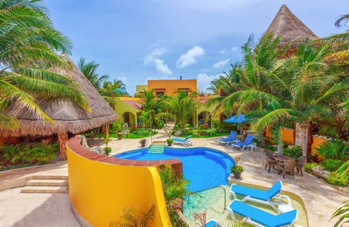 Colonia Salina Chica Villa | Clean and new, upscale studio at a tropical oasis. Close to beach and town!