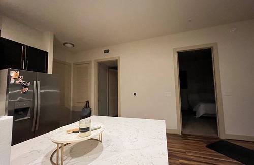 Bouldin Apartment | Clean, bright 1-bedroom walking distance to Downtown Austin