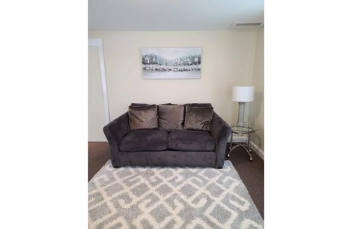 Mount Kisco Apartment | Clean, Comfy & Convenient 1 Bed Apt in the Village