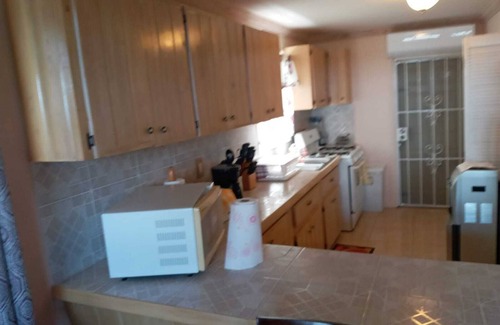 George Town House | Clean, cozy, quiet 2/1. Sleeps 2 guest only