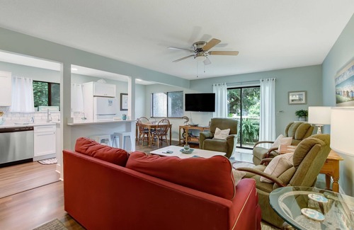 Fernandina Beach Condo | Clean &fully redone 3/2 Townhome-pool, tennis, closest condo to beach access #24