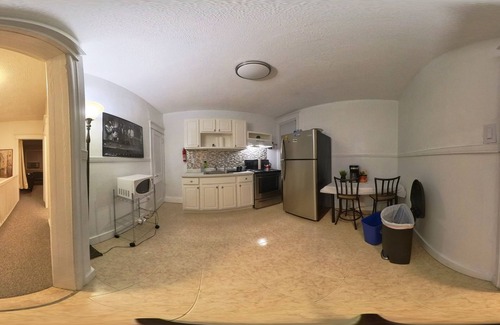 Yeadon Apartment | Clean1-bedroom apartment in Philadelphia with AC, WiFi