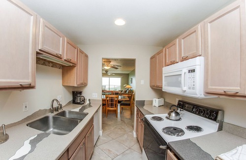 Madeira Beach Condo | Clear Beach Views - Balcony - Madeira Norte #414