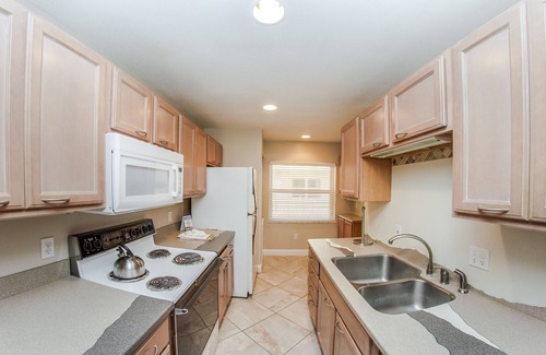 Madeira Beach Condo | Clear Beach Views - Balcony - Madeira Norte #414