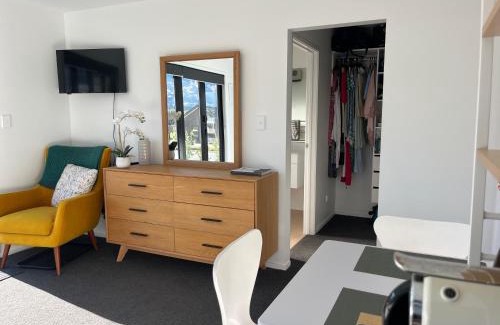 Wanaka House | Clearview Guest Studio