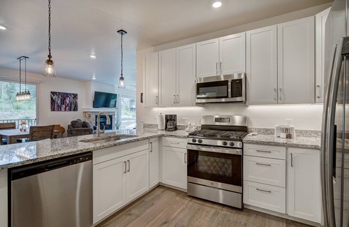 Lakeside Village Apartment | Clearwater Lofts by Keystone Resort