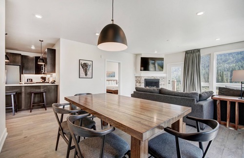 Lakeside Village Apartment | Clearwater Lofts by Keystone Resort