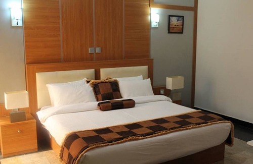 Port Harcourt Hotel | Clen Phil Hotels and Suites