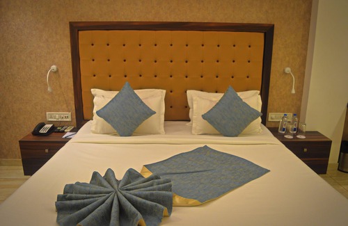 Jamnagar Hotel | Click Hotel By Suba