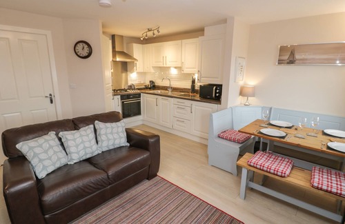 Whitby Cottage | CLICKETY-CLACK COTTAGE, family friendly, with a garden in Whitby