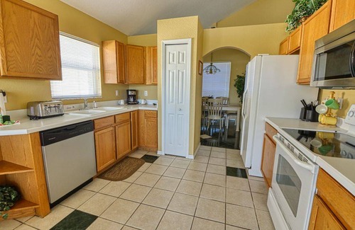 Pinewood Country Estates House | Clifford's Pinewood Estates Vacation Home
