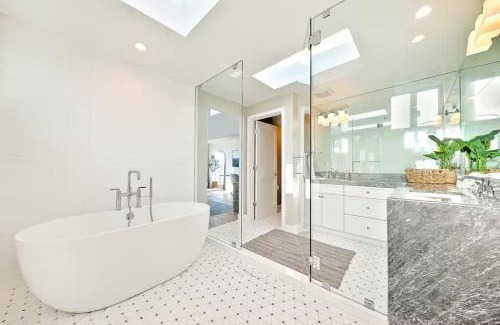 La Jolla Shores House | Cliffside Haven Where Ocean Meets Sky