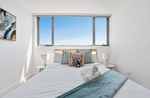 Vaucluse Apartment | Clifftop Oasis with Breathtaking Views