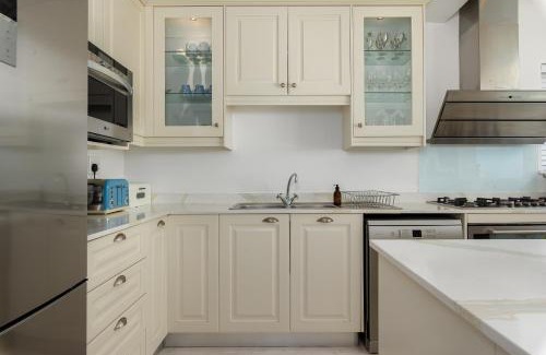 Clifton Villa | Clifton Steps 6